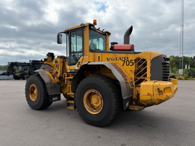1573192-3 Volvo L120F wheel loader 2008 - New Bridgestone VSW 23.5R25