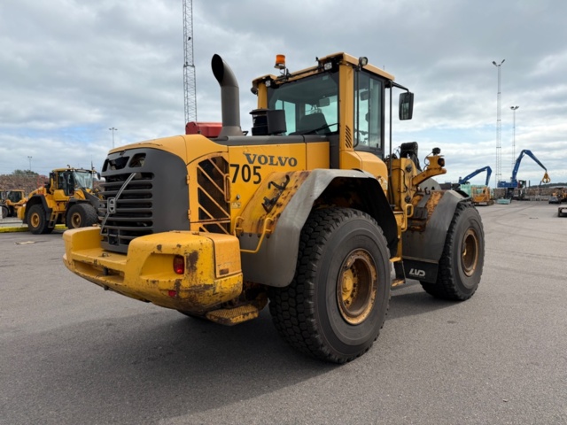 1573192-5 Volvo L120F wheel loader 2008 - New Bridgestone VSW 23.5R25