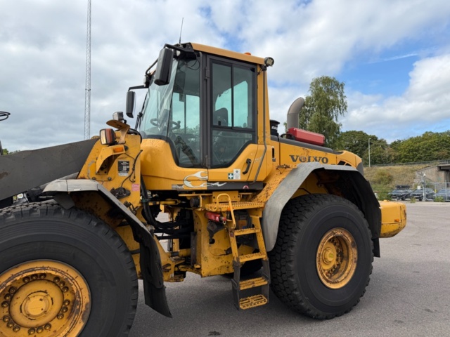 1573192-13 Volvo L120F wheel loader 2008 - New Bridgestone VSW 23.5R25