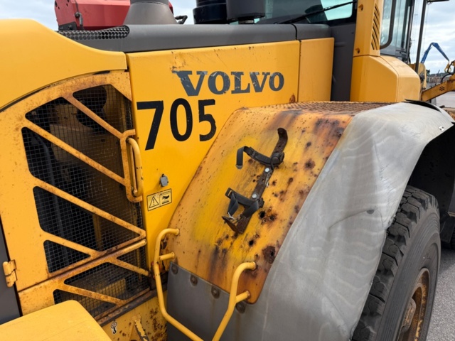 1573192-21 Volvo L120F wheel loader 2008 - New Bridgestone VSW 23.5R25