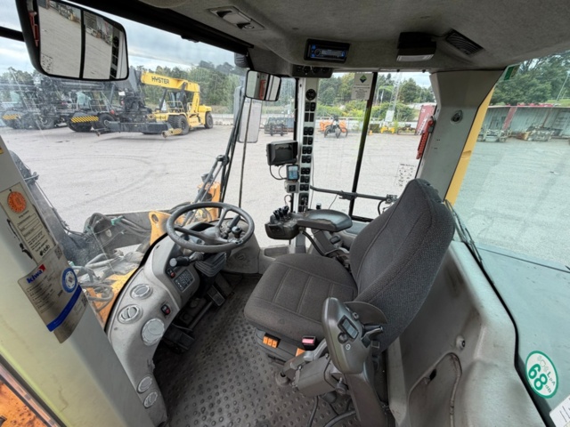 1573192-33 Volvo L120F wheel loader 2008 - New Bridgestone VSW 23.5R25