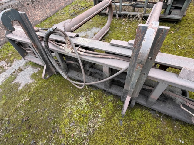 1573193-5 Hydraulisk balgrip för rundbalar – Stora BM #1