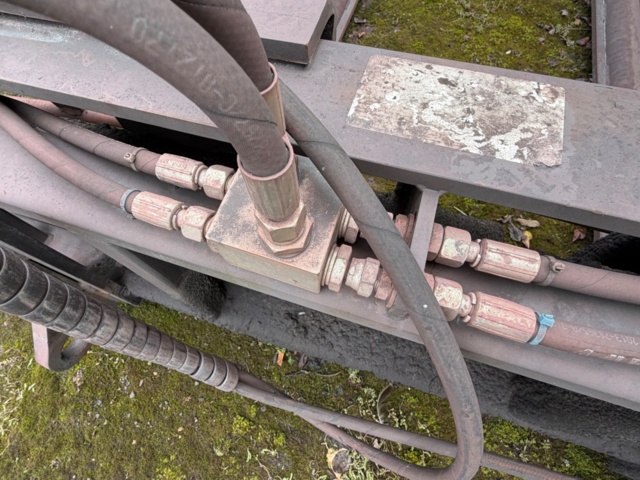 1573193-6 Hydraulisk balgrip för rundbalar – Stora BM #1