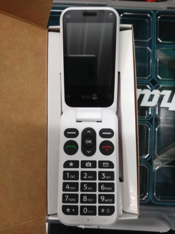 1462162-10 HP laser printer, 6 new mobile phones