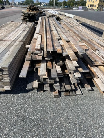 1571830-4 Planed timber 20×70 mm - approx. 450 pcs