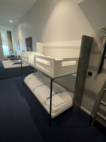 1491668-6 Complete interior design from hotel room (Room B01)