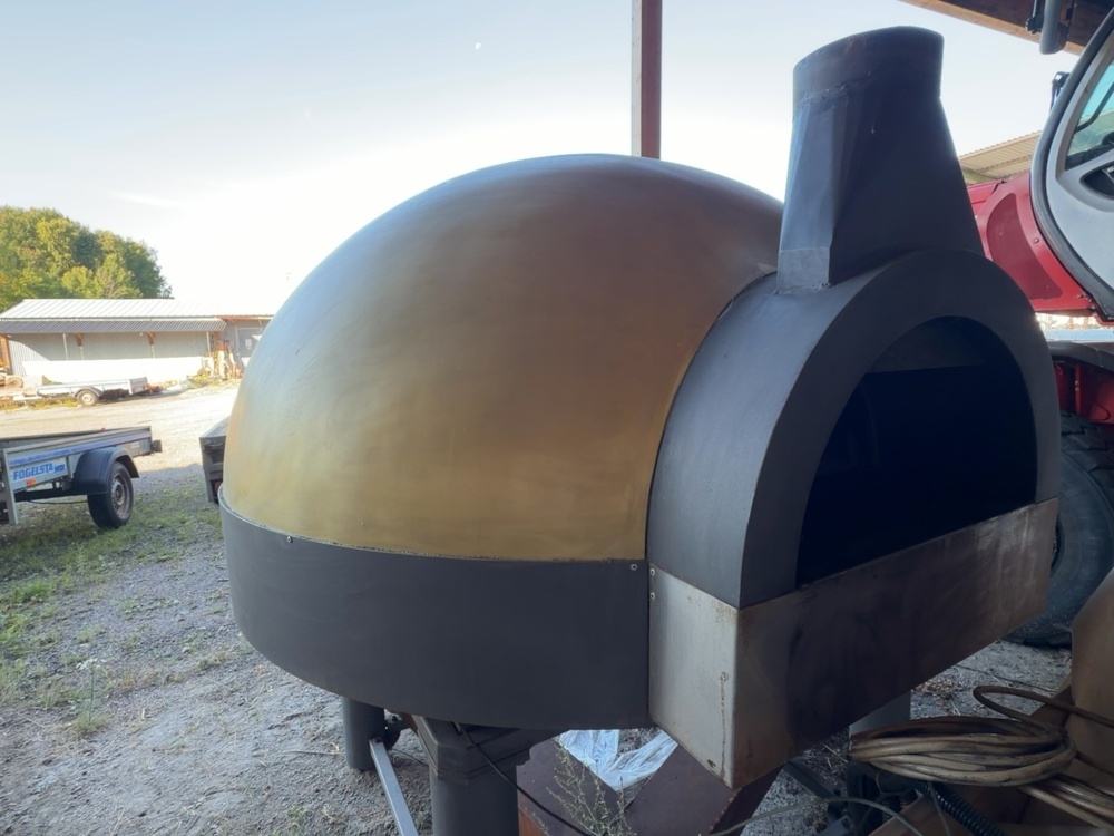 1530073-1 Kupolformad pizzaugn på ställning