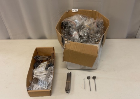 Collection with metal straws
