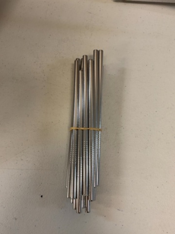 1506005-4 Samling med metallsugrör