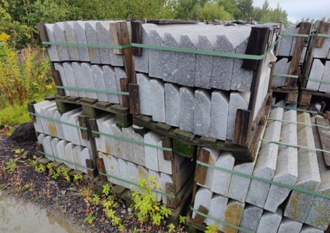 Granitkantsten RFF4 Rak Porto Grå 1100x100x300 mm ca 77 m