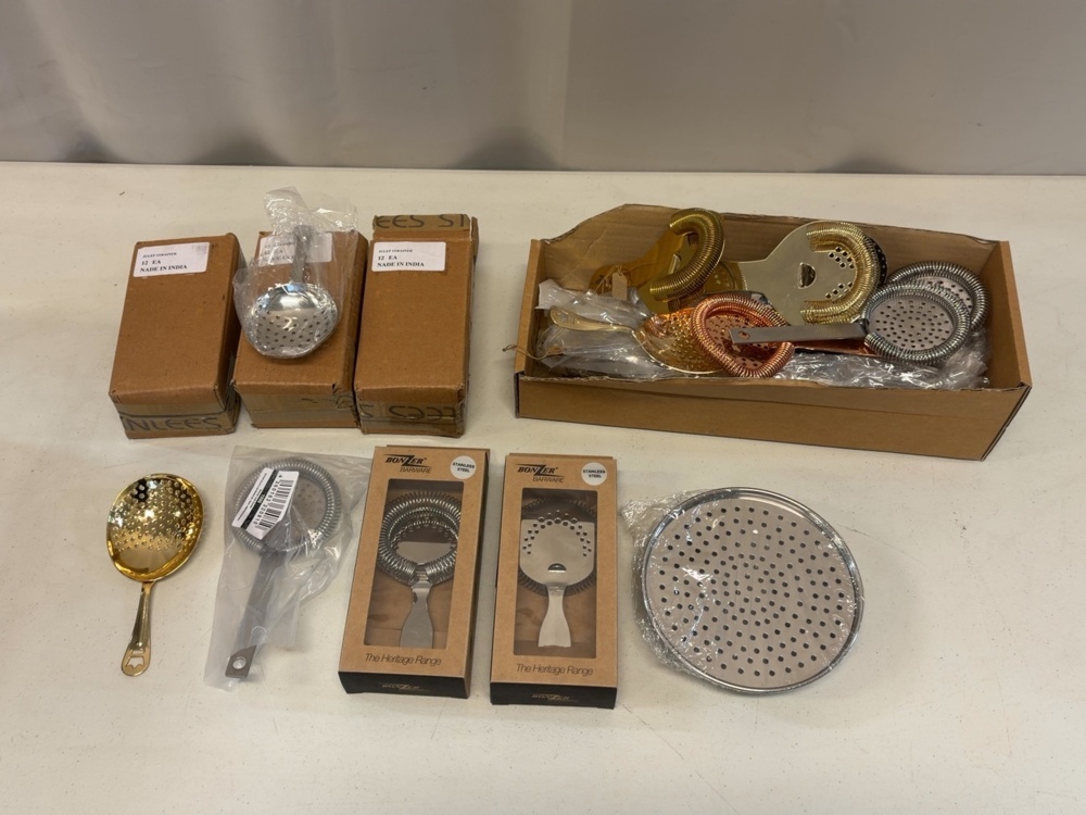 1506007-1 Collection of bar strainers