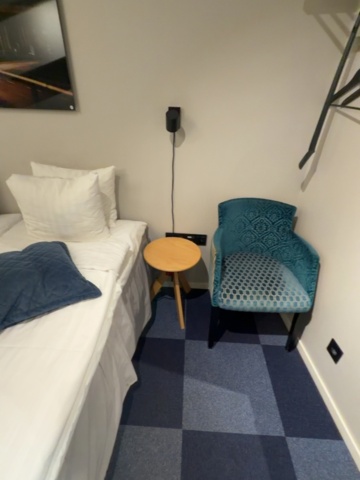 1491669-2 Complete interior design from hotel room (Room B011)