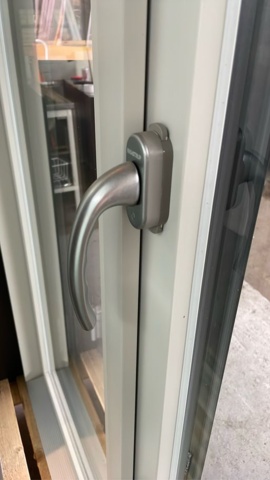 1571833-6 Kastrup pardörrar/altandörrar – trä/alu, 3-glas – 1600 × 2542 mm, 12 st