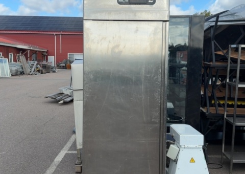 Refrigerator - Mercatus M1-750 - 2014