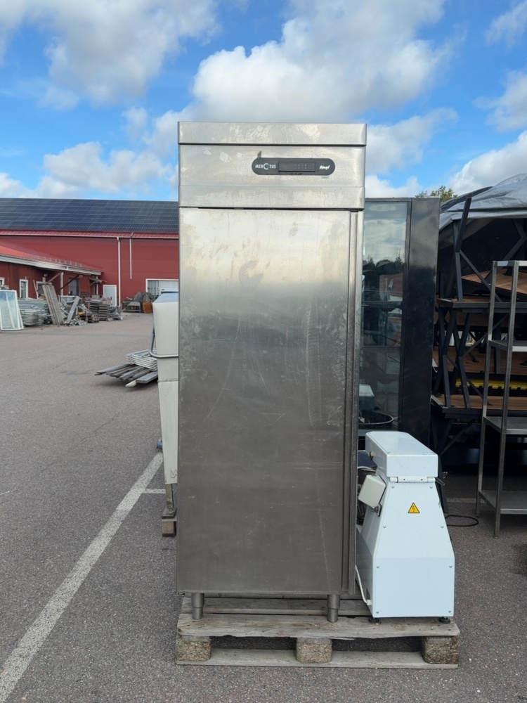 1422004-1 Refrigerator - Mercatus M1-750 - 2014