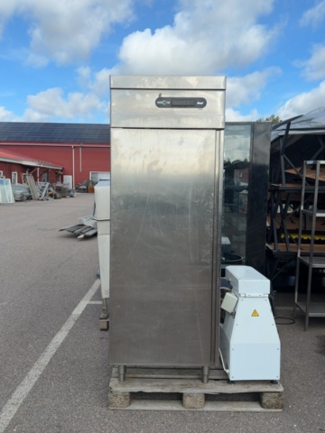 1422004-1 Kylskåp - Mercatus M1-750 - 2014
