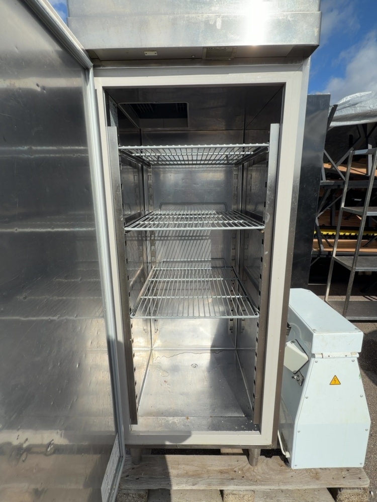 1422004-2 Refrigerator - Mercatus M1-750 - 2014