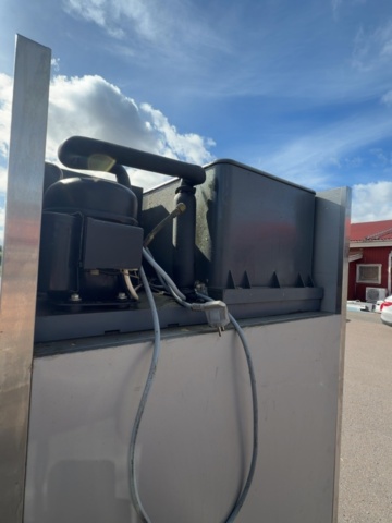 1422004-5 Kylskåp - Mercatus M1-750 - 2014