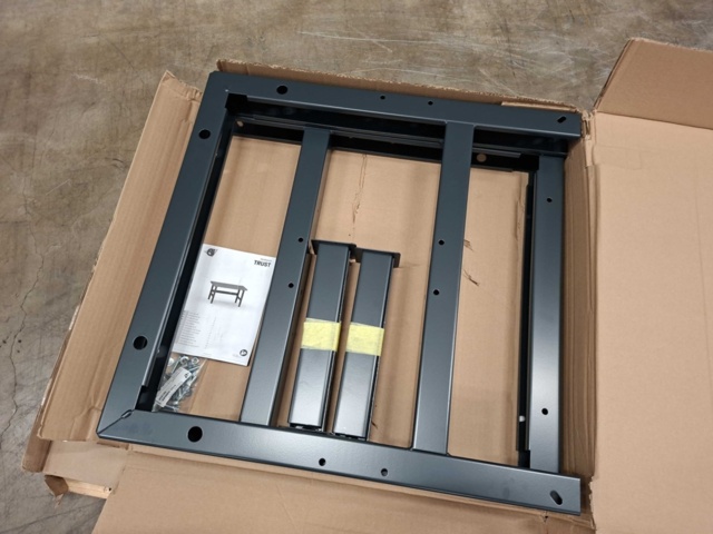 1575757-5 Complete workbench TRUST Tool boards, picking bins, shelves, 2000x760 mm, high-pressure laminate
