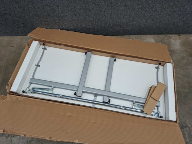 1575761-4 Bord CLAIRE Fällbart, 1200x500 mm, vit laminat, krom