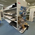 1486390-10 Store shelves