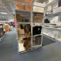 1486390-14 Store shelves