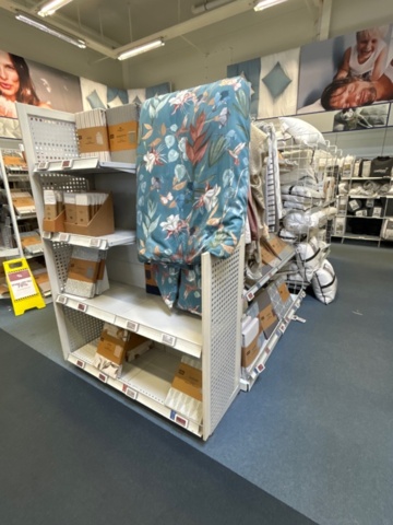1486391-5 Shop fittings - Shelving sections
