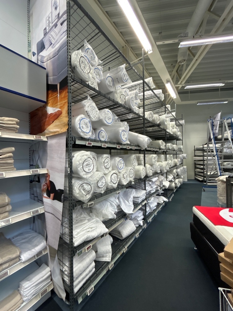 1486393-1 Butiksinredning - Hyllsystem