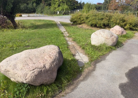 Large stones 3 pcs
