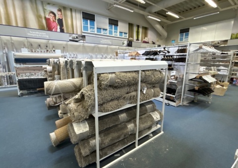 Shop fittings - Shelves