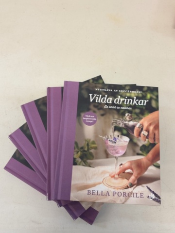 1506015-5 Samling med drinkböcker