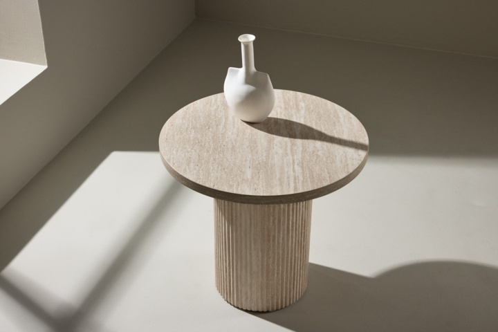 1570262-2 Soffbord 50cm Beige