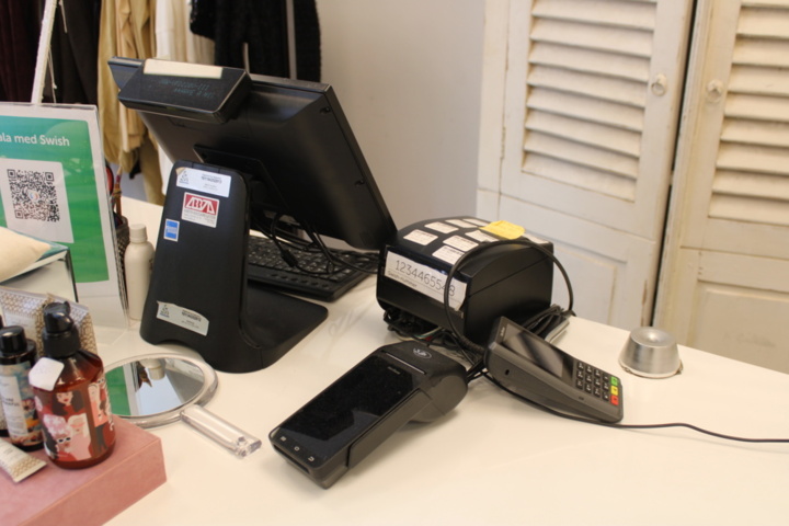 1575843-5 Cash register with card reader