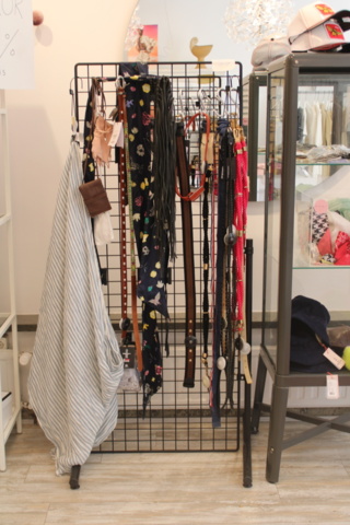 1575845-6 Clothes rack 10 pcs