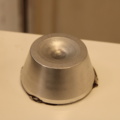 1575848-4 Larmbåge med larmbrickor