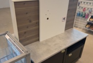 1565978 Two-sided checkout station