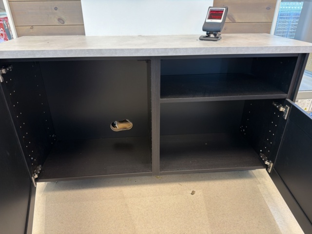 1565978-7 Two-sided checkout station