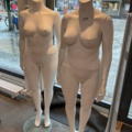 1473619-1 2 pcs. Mannequins