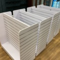 1473624-11 Diverse butikshyllor och spårpanel