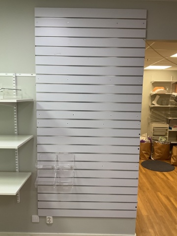 1473624-15 Diverse butikshyllor och spårpanel