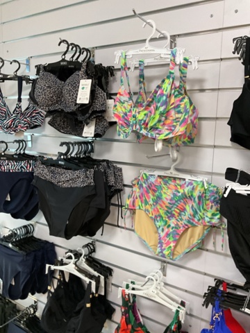 1473625-11 Lingerie and swimwear party