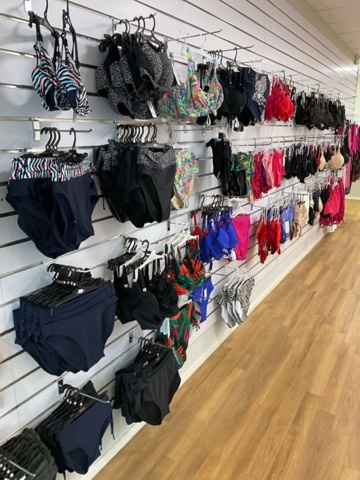 1473625-18 Lingerie and swimwear party