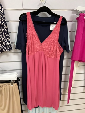 1473625-28 Lingerie and swimwear party