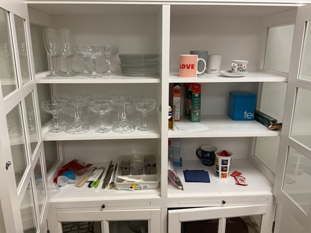 1473635-3 Display cabinet