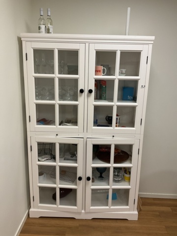 1473635-5 Display cabinet