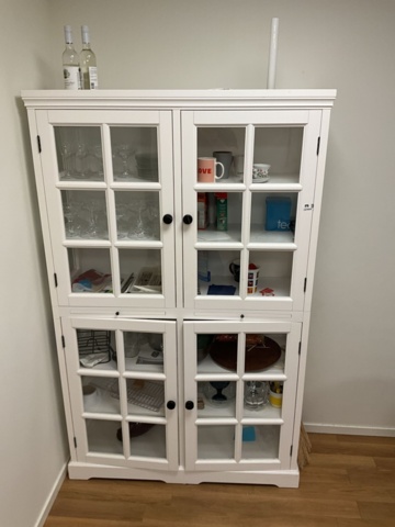 1473635-7 Display cabinet