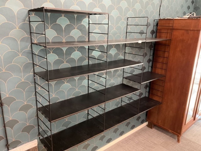1473638-9 Metal shelf