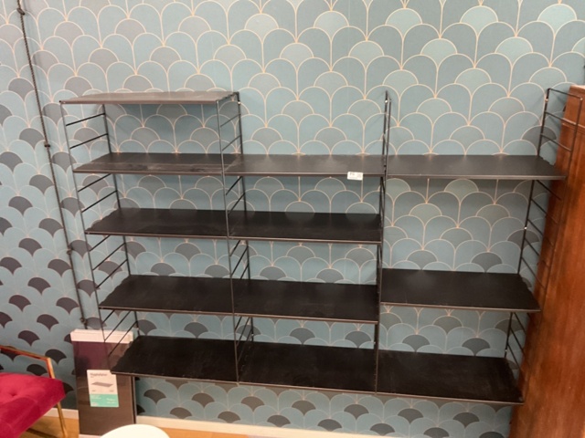 1473638-11 Metal shelf
