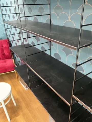 1473638-13 Metal shelf