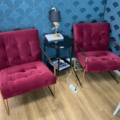 1473639-1 2 st. klädda loungefåtöljer och bord